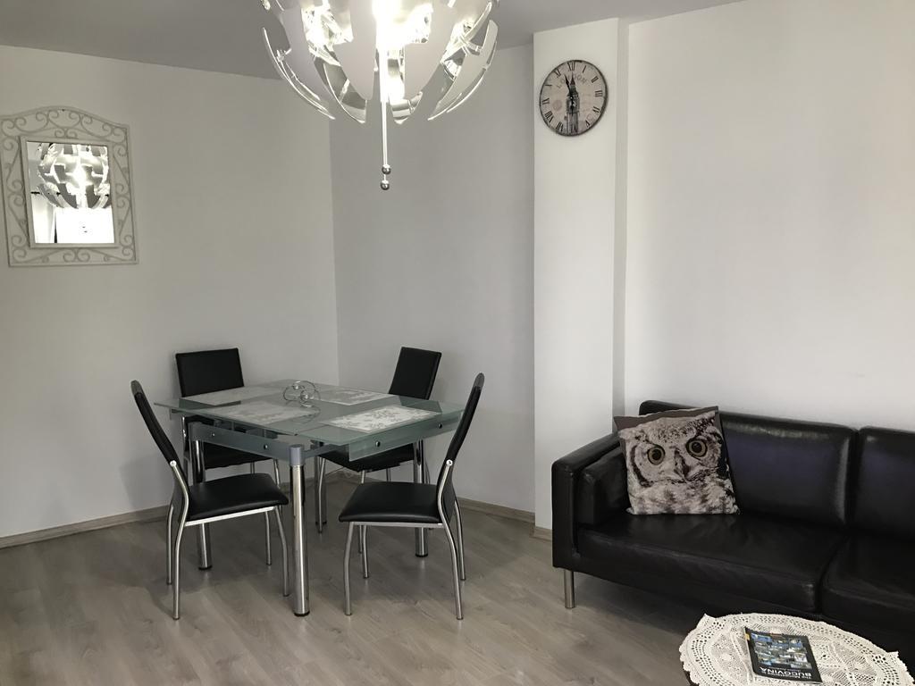 The Castle Apartment Gura Humorului Δωμάτιο φωτογραφία